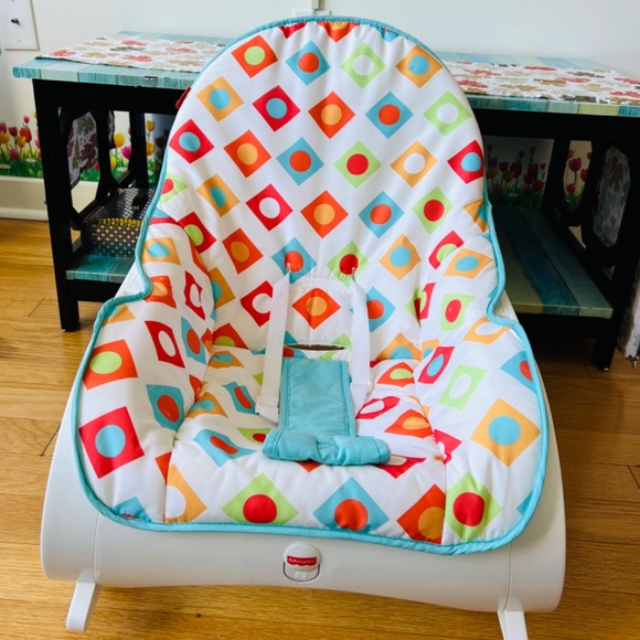 Fisher Price Infant to Toddler Rocker - Picture 4 of 4